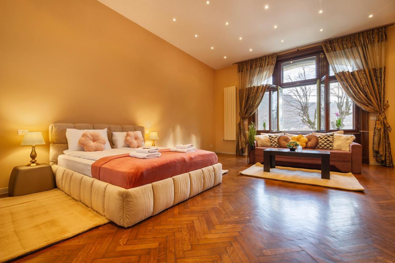 Central Park Residence Брашов Экстерьер фото